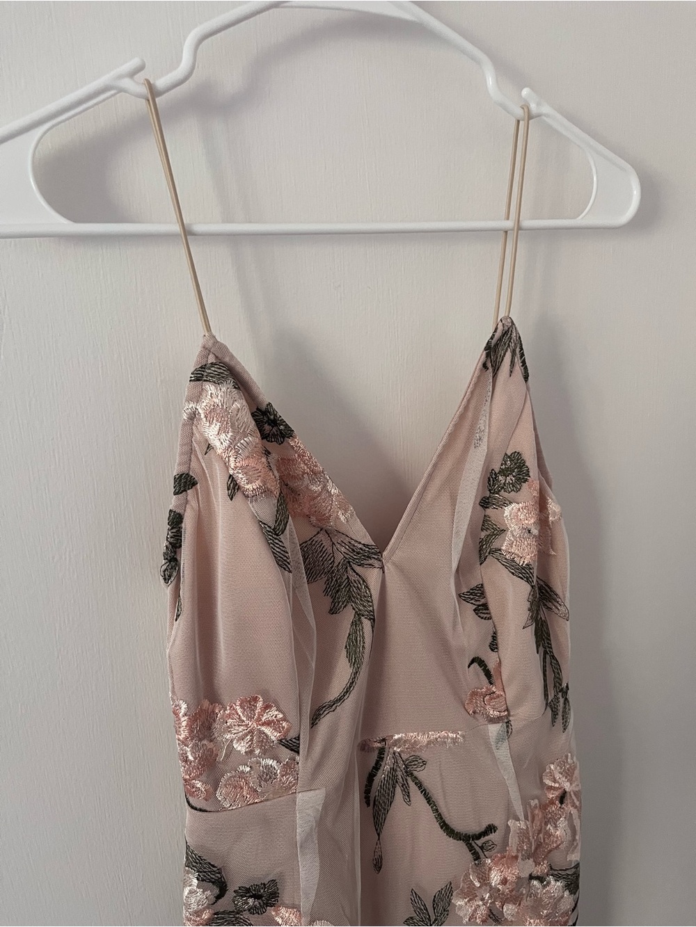 Tobi Embroidered Blush Floral Mini Dress Embellished Romantic Size Small - Picture 3 of 11